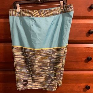 Men's O'Neil Board Shorts size 38